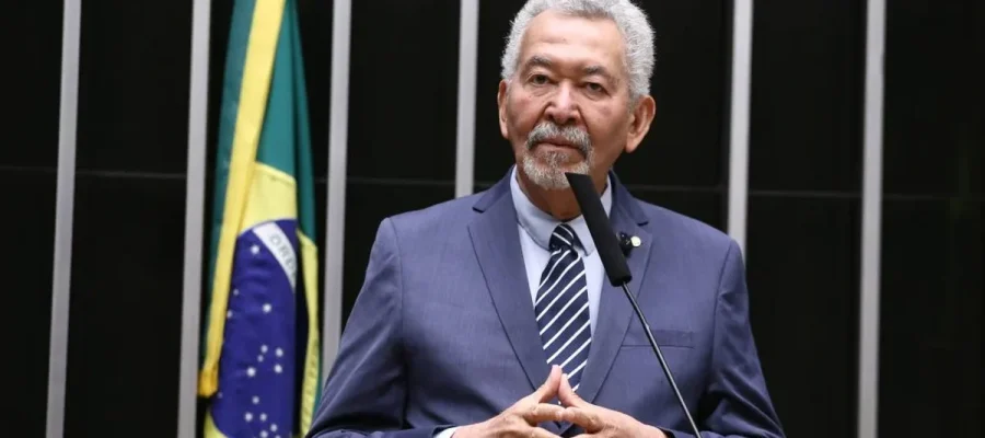 PT aciona STF para tentar reverter perda do mandato de Paulão