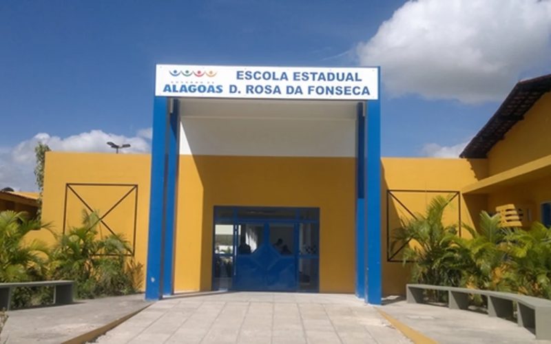 Sem chuveiro e em abandono: vídeo denuncia situação de escola em Marechal Deodoro