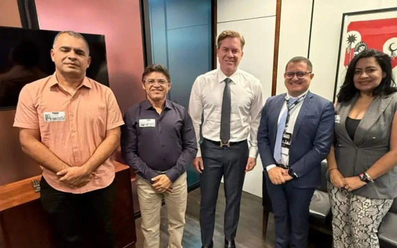 Junqueiro brilha em Brasília e reforça compromisso com assistência social