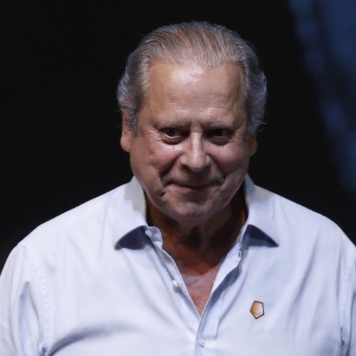 José Dirceu diz que Bolsonaro “não tem condições” de ir para prisão comum