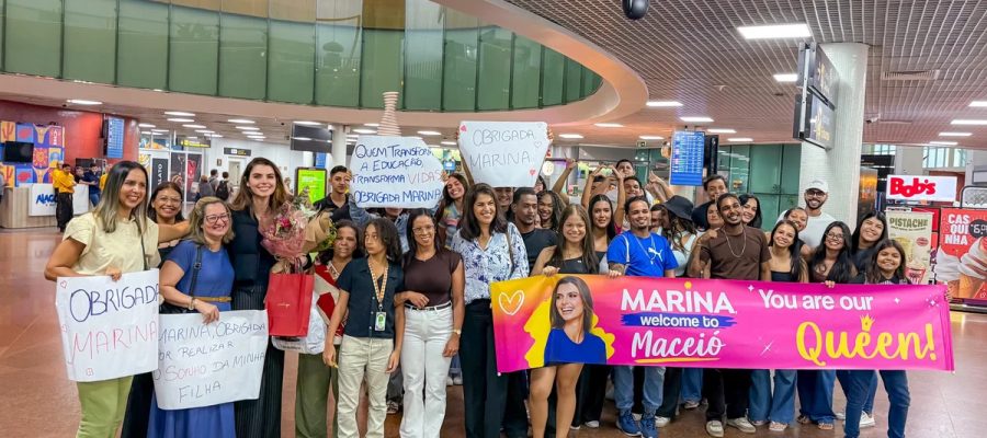 Eterna primeira-dama, Marina JHC é recepcionada com homenagem de mães de estudantes do Maceió Abraça o Mundo