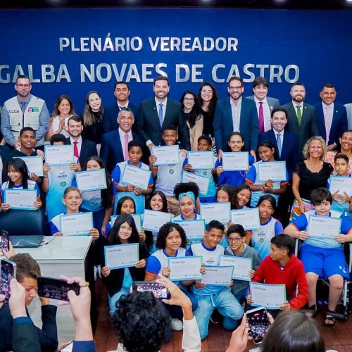 Circuito Câmara abre as portas do Legislativo para estudantes de escola municipal