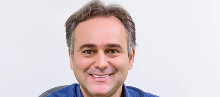 Após JHC anunciar vice de Arapirava, Renanzinho recorre a ex-secretário arapiraquense para compor chapa