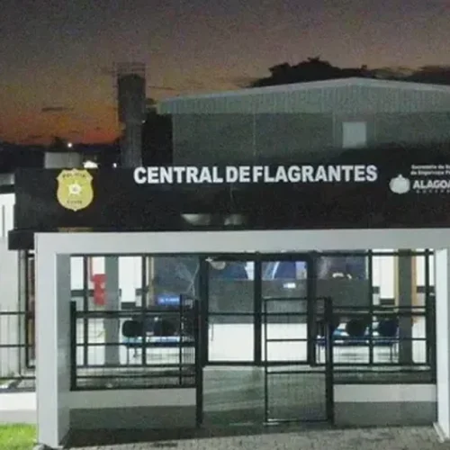 Vizinho leva bebê sem autorização e é preso após polícia encontrar combustível irregular em casa
