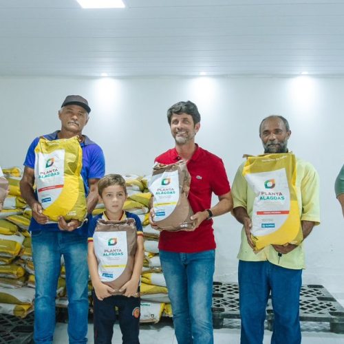 União dos Palmares amplia apoio ao produtor rural com distribuição de sementes e alevinos