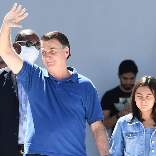 Moraes autoriza Bolsonaro a realizar festa de 15 anos da filha durante prisão domiciliar