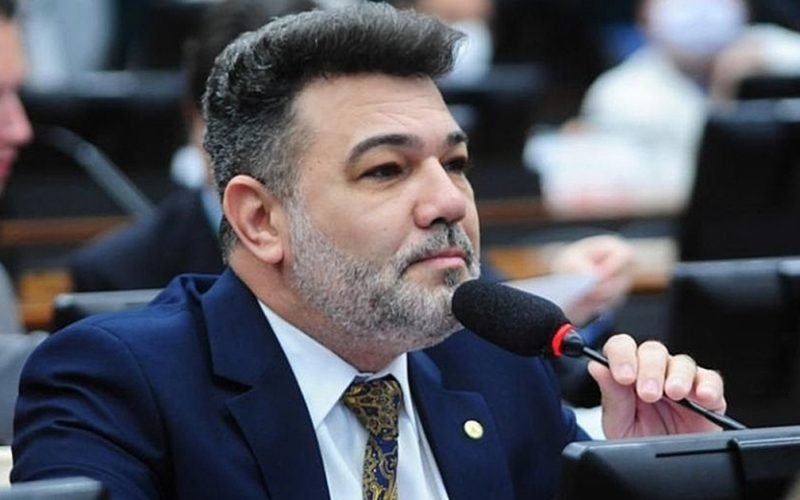 Feliciano sai em defesa de Michelle e afirma: “O bolsonarismo se tornou antievangélico”