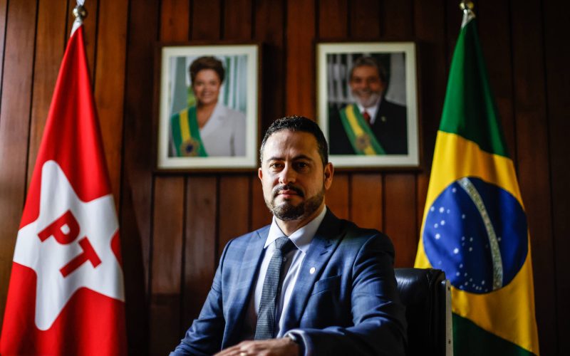 Hugo Motta escolhe deputado do PT para relatar projeto que torna hediondo a adulteração e falsificação de bebidas