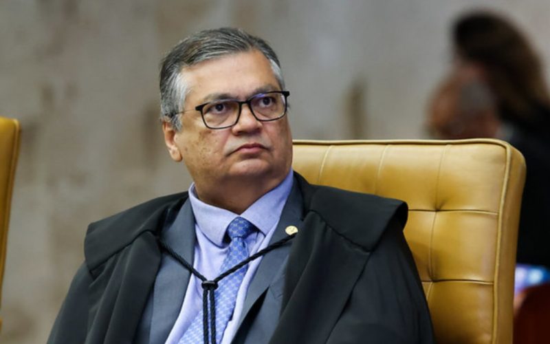 OAB e Sindicato dos Jornalistas reagem a busca na casa de repórter que investigava uso de carros oficiais por familiares de Flavio dino