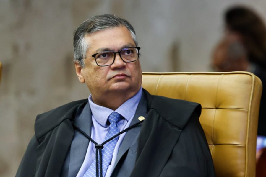 OAB e Sindicato dos Jornalistas reagem a busca na casa de repórter que investigava uso de carros oficiais por familiares de Flavio dino