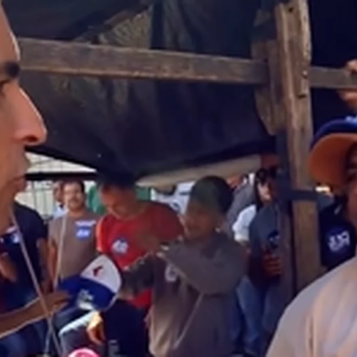 Morador critica Renan Filho durante visita de JHC a Água Branca: “O pobre não pode usar computador?”