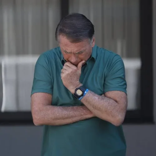 Após condenação de Bolsonaro, oposição intensifica articulação por anistia no Congresso Nacional