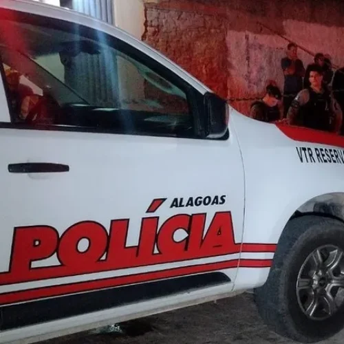 Mulher flagra companheiro com outro homem e é agredida após discussão em Maceió