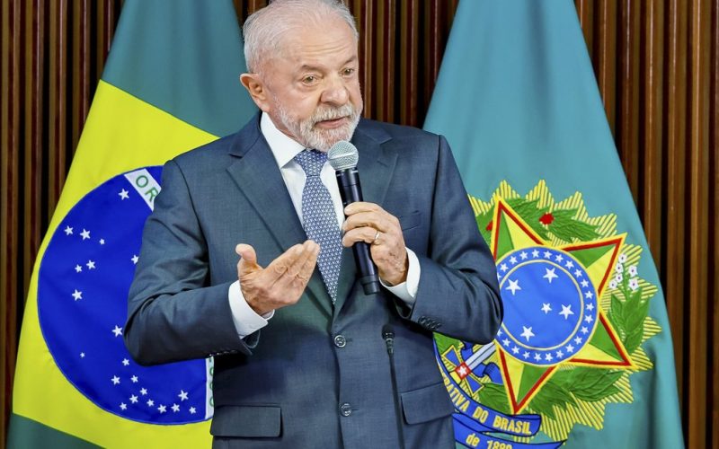 Lula sobe o tom contra tarifas americanas: “Não aceitaremos esse tratamento”