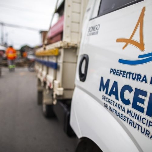 Obra emergencial de drenagem interdita trecho da Amélia Rosa nesta terça-feira (9)