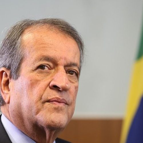 Emendas atribuídas a Valdemar pagaram shows de sertanejo no interior