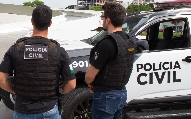 Tio de Michelle Bolsonaro é preso por armazenar pornografia infantil no celular