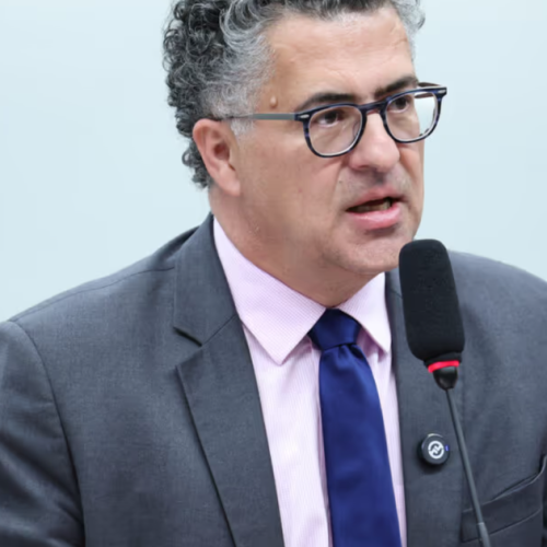 “Vão sabotar o povo”, afirma presidente da comissão sobre possível bloqueio da PEC da 6×1