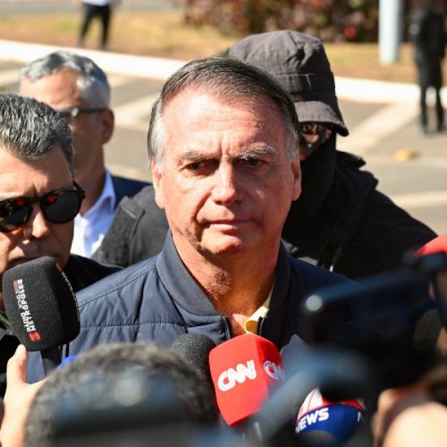 Bolsonaro pode ser preso se conceder entrevistas para redes sociais