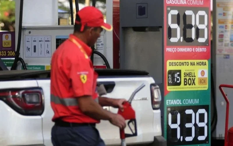 Mistura de etanol na gasolina e de biodiesel no diesel aumenta a partir desta sexta-feira