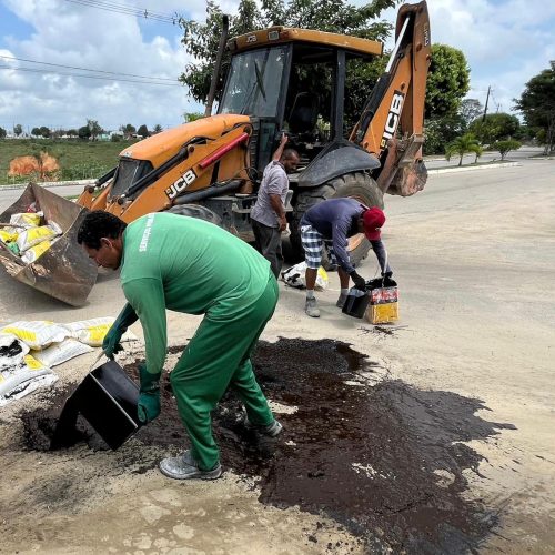 Prefeitura de Branquinha inicia operação tapa-buracos