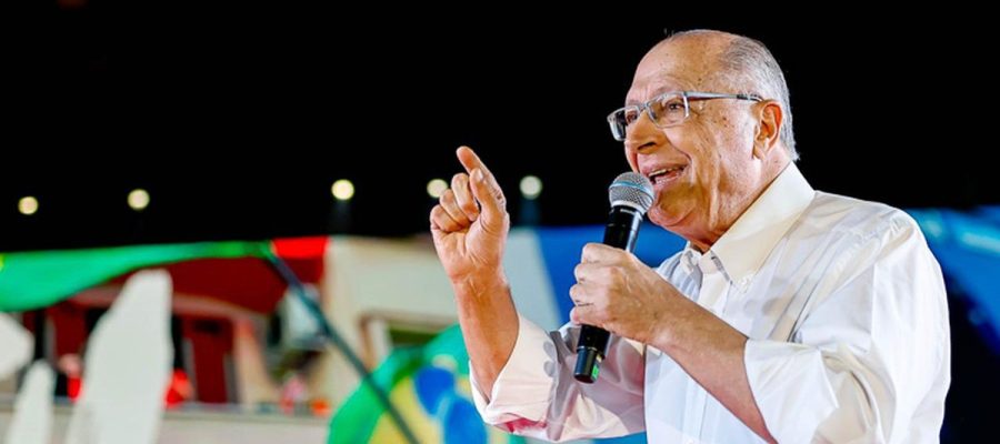 “Quem não acredita nas urnas não deveria nem ser candidato a presidente”, diz vice-presidente Alckmin durante evento do PT