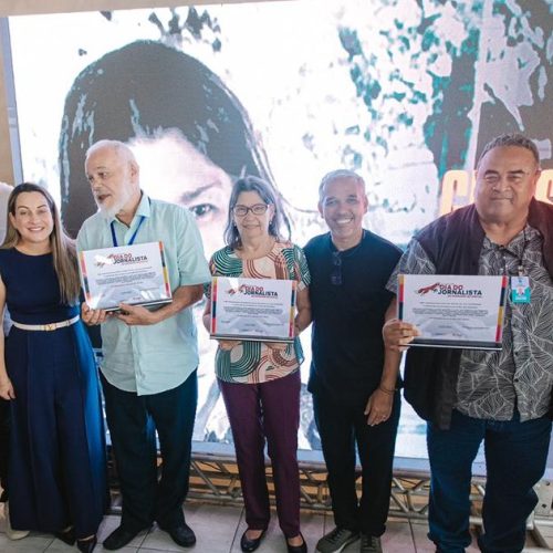 Prefeito Júnior Menezes celebra o Dia do Jornalista ao lado da imprensa palmarina em café promovido pelo Portal Zona 10