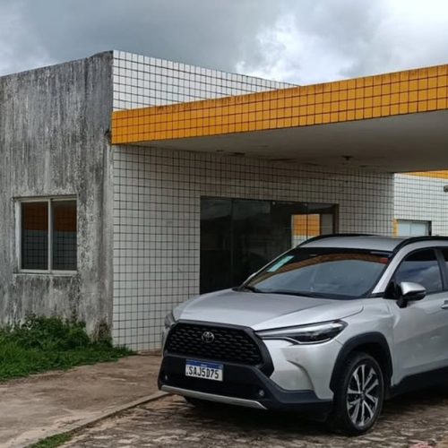 Sem pintura, mato alto e descaso: CAPS AD III de Porto Calvo está fechado e em estado de abandono