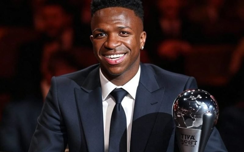 Vinicius JR é eleito o melhor jogador do mundo pela FIFA