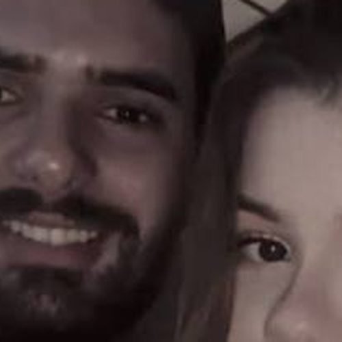 Casal de jovens morre após acidente e médicos conseguem salvar bebê ainda no útero