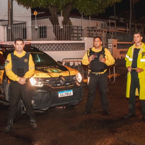 Condutor é preso após ameaçar agentes com facão durante operação do DMTT