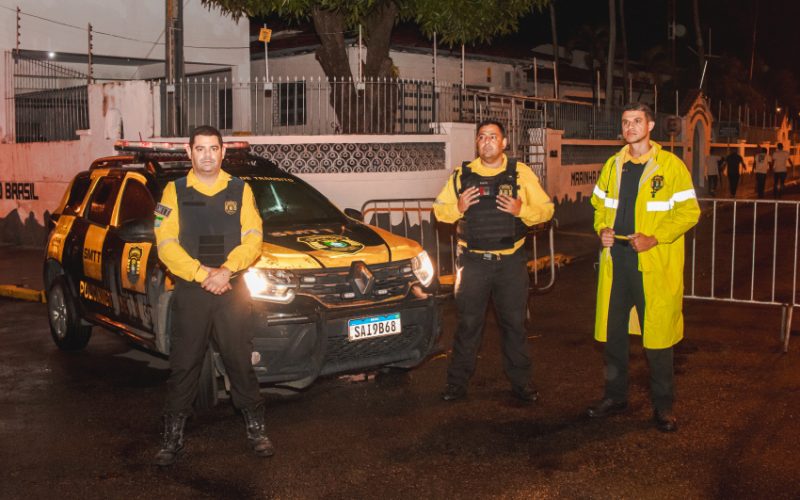 Condutor é preso após ameaçar agentes com facão durante operação do DMTT