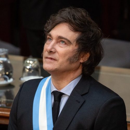 Alexandre de Moraes nega visita de Javier Milei a Bolsonaro durante prisão domiciliar