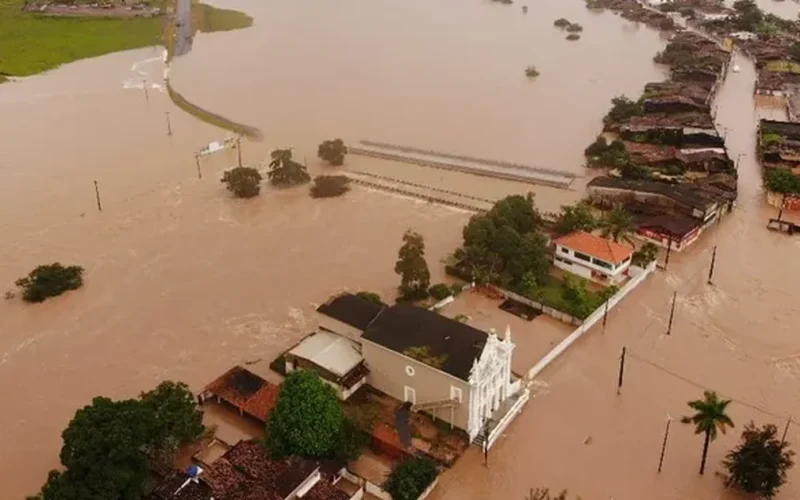 Chuvas se intensificam no norte de Alagoas e acendem alerta para elevação de rios