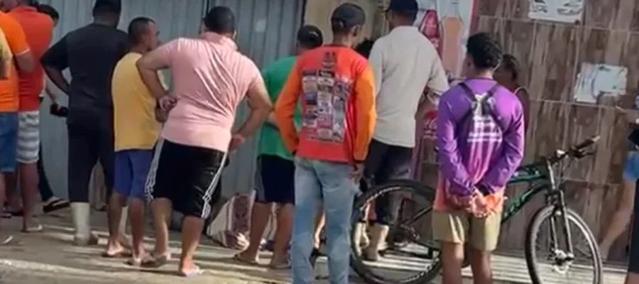 Homem é morto a tiros em frente a mercadinho no interior de Alagoas
