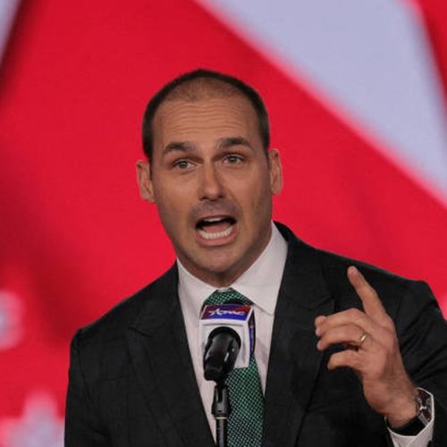 PGR pede condenação de Eduardo Bolsonaro por coação e atuação nos EUA