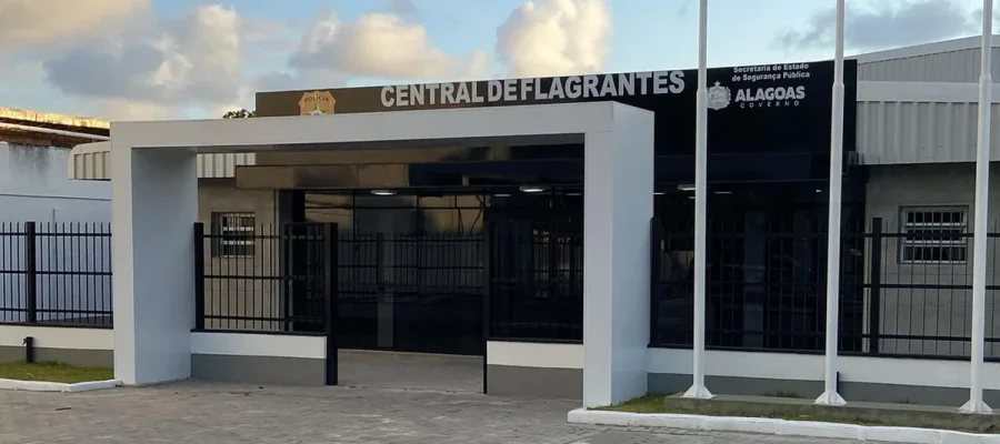 Polícia prende suspeito de furtos próximo a banco na Pajuçara, em Maceió