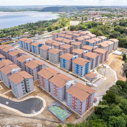 Vereador expõe suspeita de venda de apartamentos entregues pela Prefeitura de Maceió: “Entrego por R$50mil”