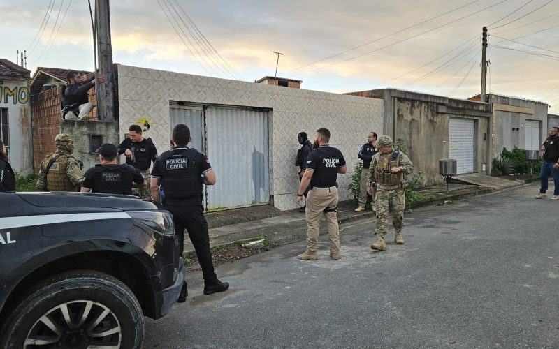 Polícia Civil prende dois suspeitos da assassinato de mulher de 21 anos no Clima Bom