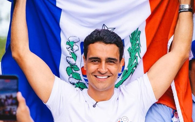 JHC é ovacionado por multidão durante visita a Porto Calvo