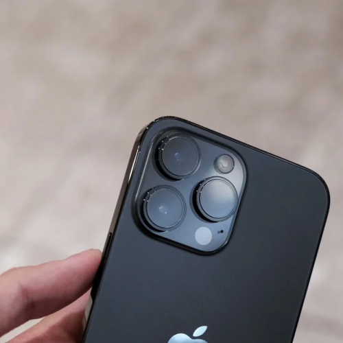 IPhone de graça? Pré-candidato à Presidência faz promessa a beneficiários do Bolsa Família