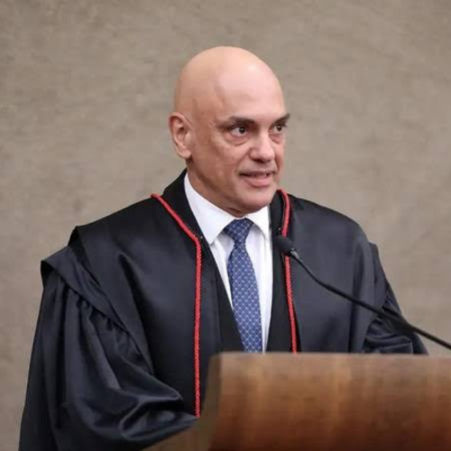 Ministro Alexandre de Moraes proíbe acesso à prontuários de mulheres que realizaram aborto legal
