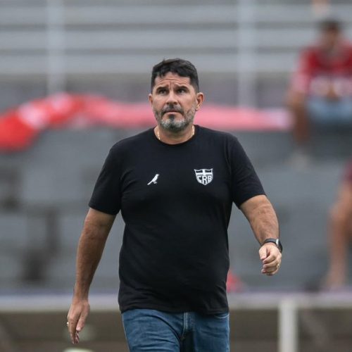 Após goleada para o Londrina, CRB anuncia demissão de Eduardo Barroca