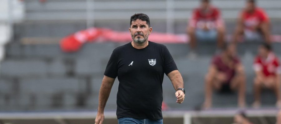 Após goleada para o Londrina, CRB anuncia demissão de Eduardo Barroca