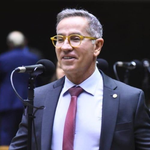 “Não foi por maldade”: Vereador que chamou orla maceioense de ‘favela’ pede desculpas