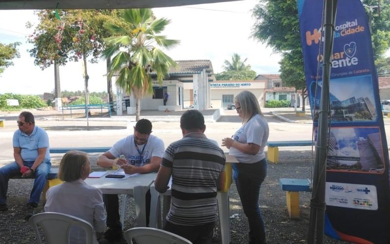 Moradores da Chã da Jaqueira recebem triagem oftalmológica e serviços de saúde gratuitos