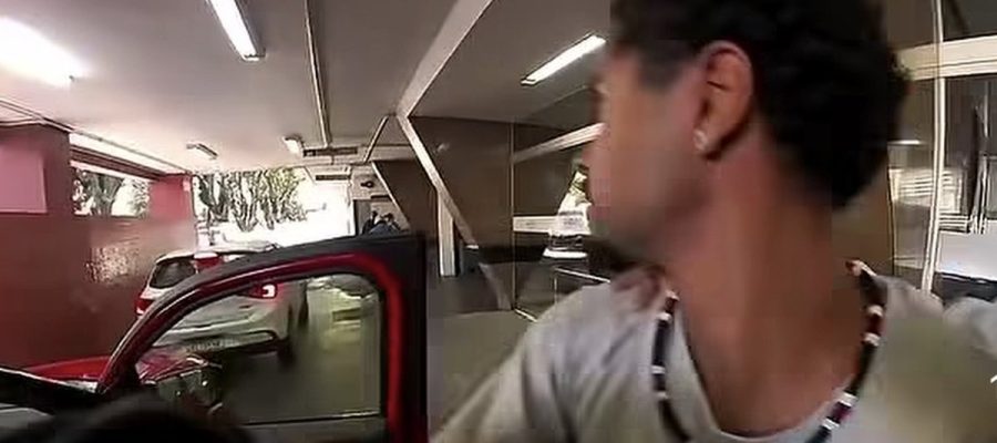 Motociclistas abrem caminho no trânsito para salvar paciente em parada cardíaca