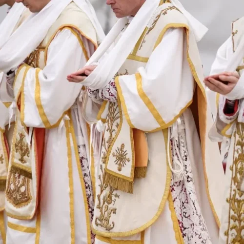 Excomungados pelo Papa: conheça o grupo ultraconservador punido pelo Vaticano