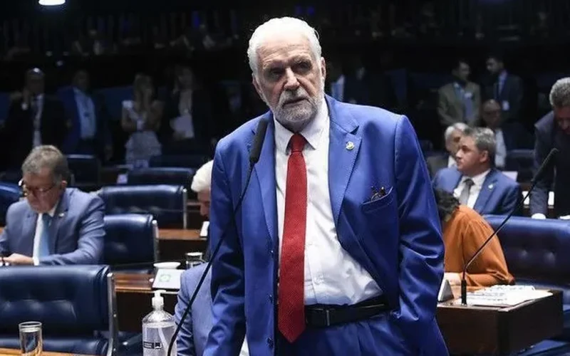 Operação da PF contra Jaques Wagner durou cerca de duas horas e gerou desconforto no senador