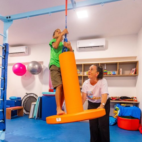 Casa do Autista inicia acompanhamento multiprofissional e amplia cuidado às pessoas com TEA em Maceió